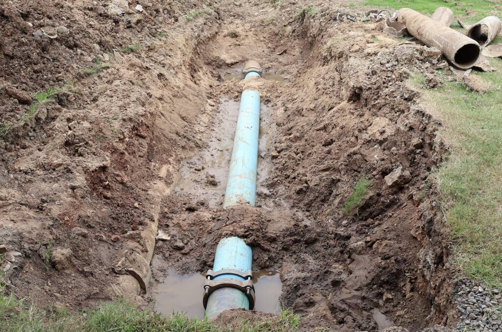 sewer line repair in a Pearl City neighborhood