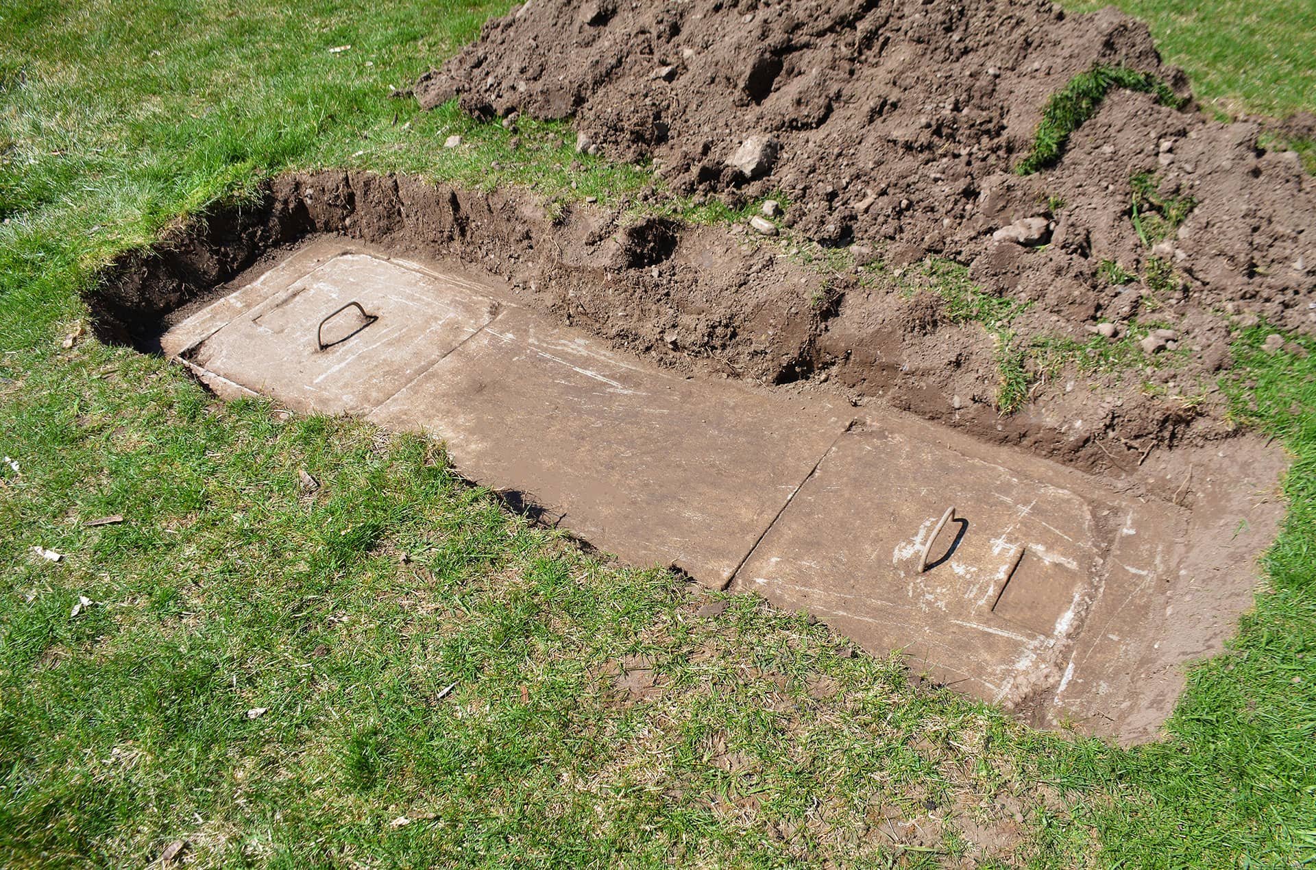 septic tank pumping services